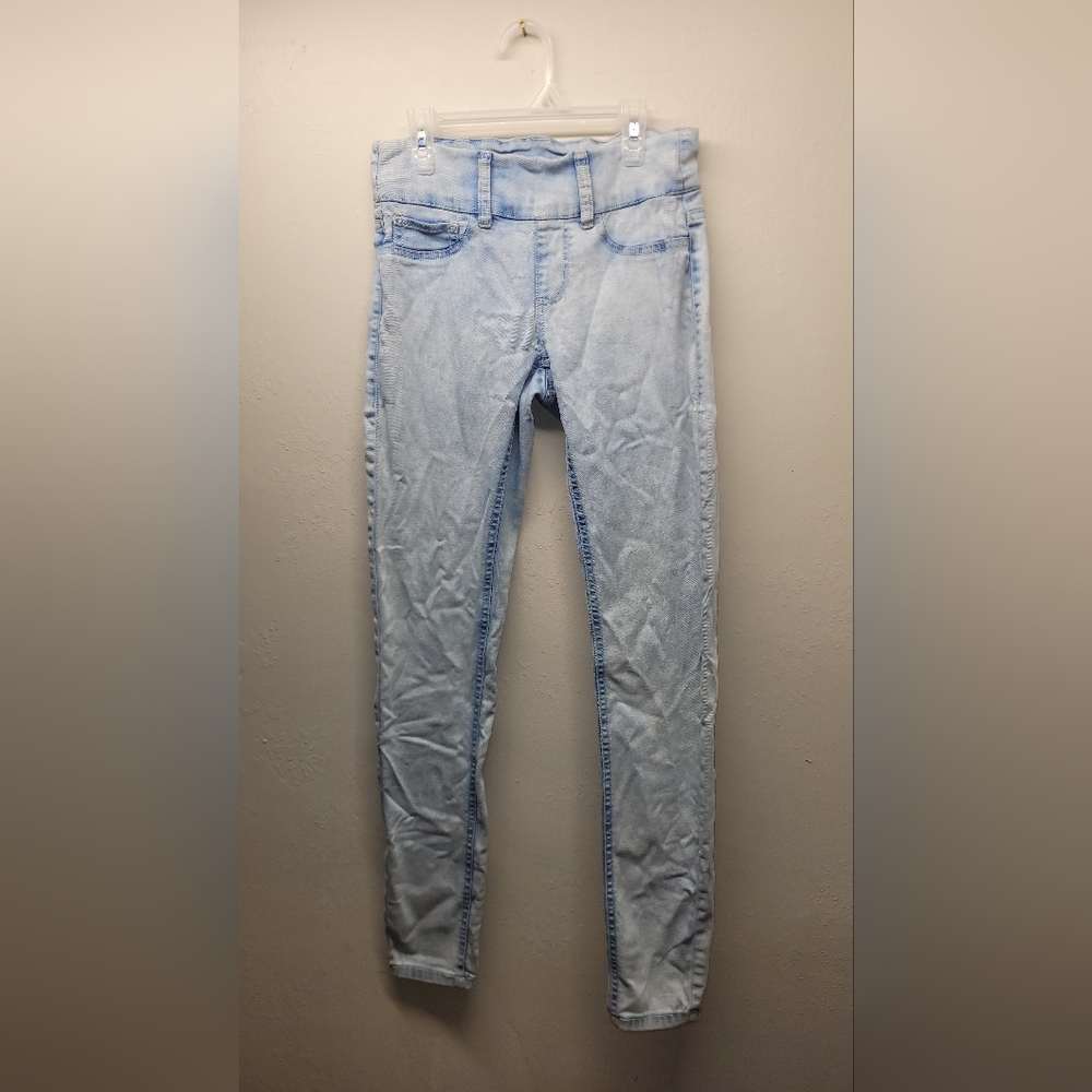 Womens size 4 jeaniologie jeggings- light wash super stretchy fit